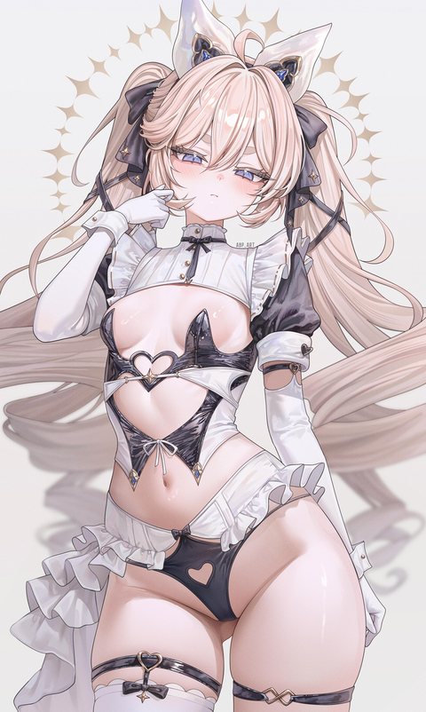 👑