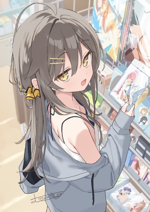 「わたしに構わず買ってもいいんスよ、先輩」